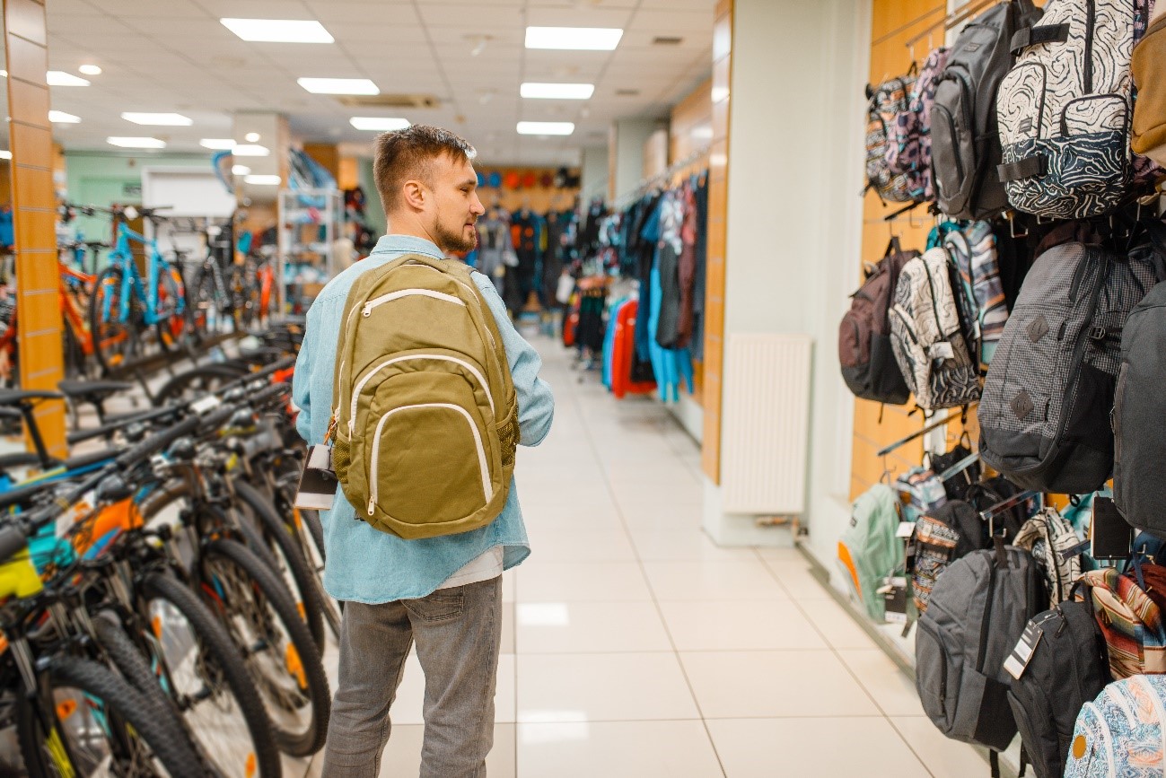 ¿Qué tener en cuenta a la hora de elegir mobiliario para una tienda deportiva?